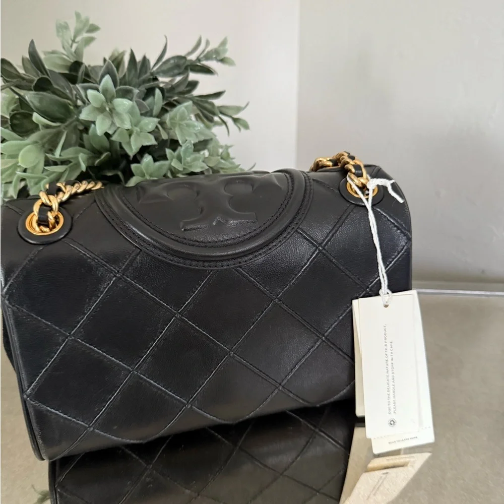 SMALL FLEMING SOFT SHOULDER BAG